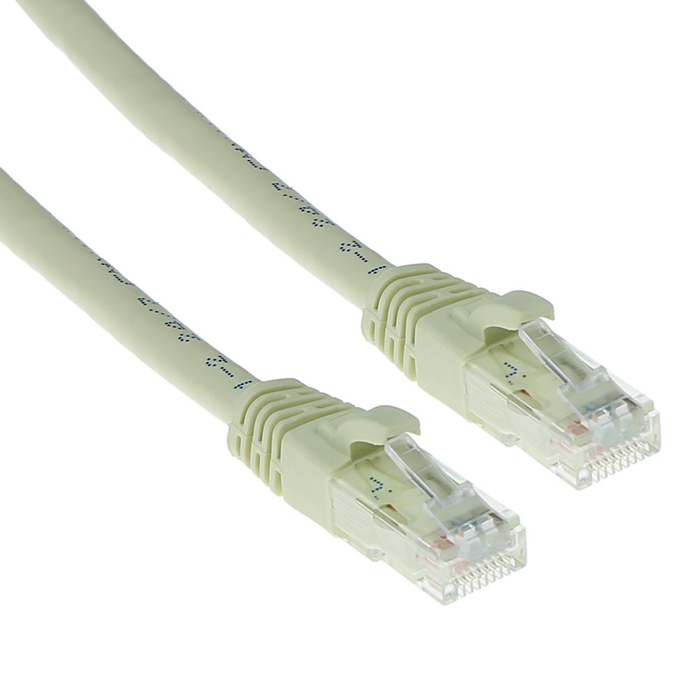 Ivory 0.5 meter U/UTP CAT6 patch cable snagless with RJ45 connectors