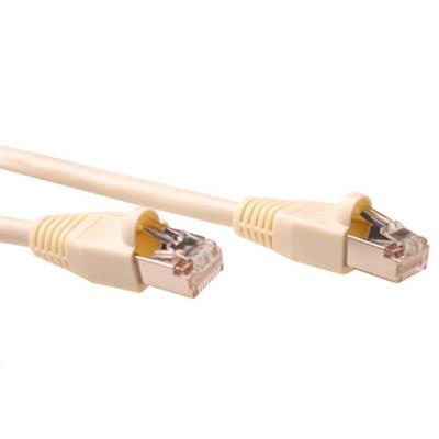 Ivory 0.5 meter SF/UTP CAT5E patch cable snagless with RJ45 connectors